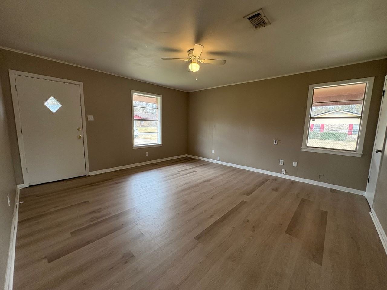 332 Elmwood St - Photo 2 of 14