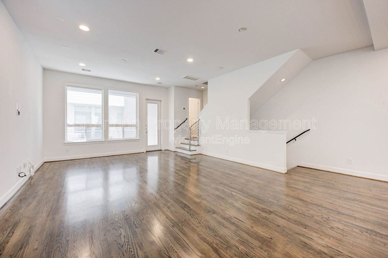 1743 Eado Point Ln - Photo 5 of 28