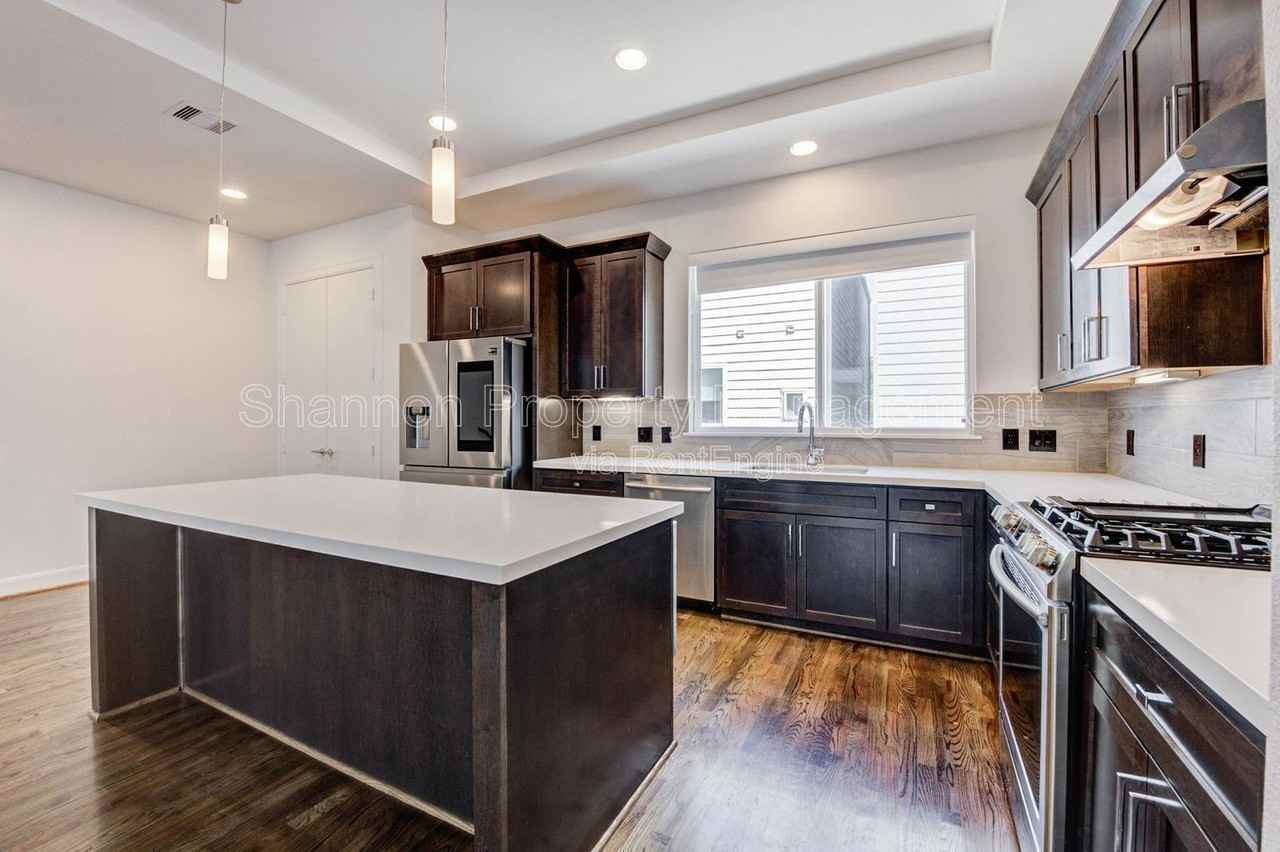 1743 Eado Point Ln - Photo 7 of 28