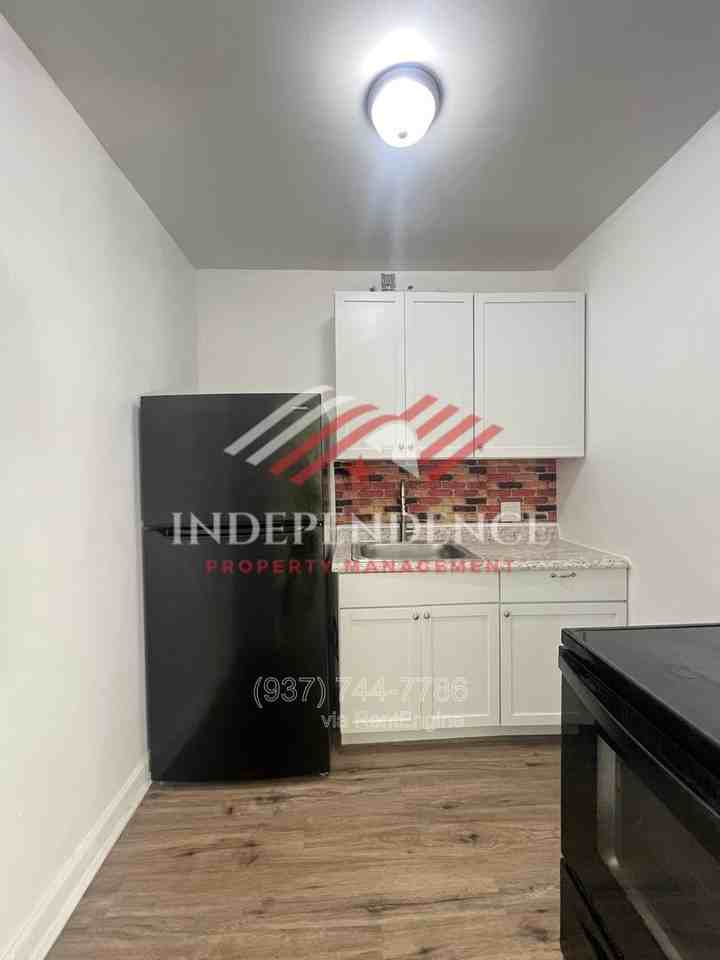 408 N Wayne St #6 - Photo 5 of 10