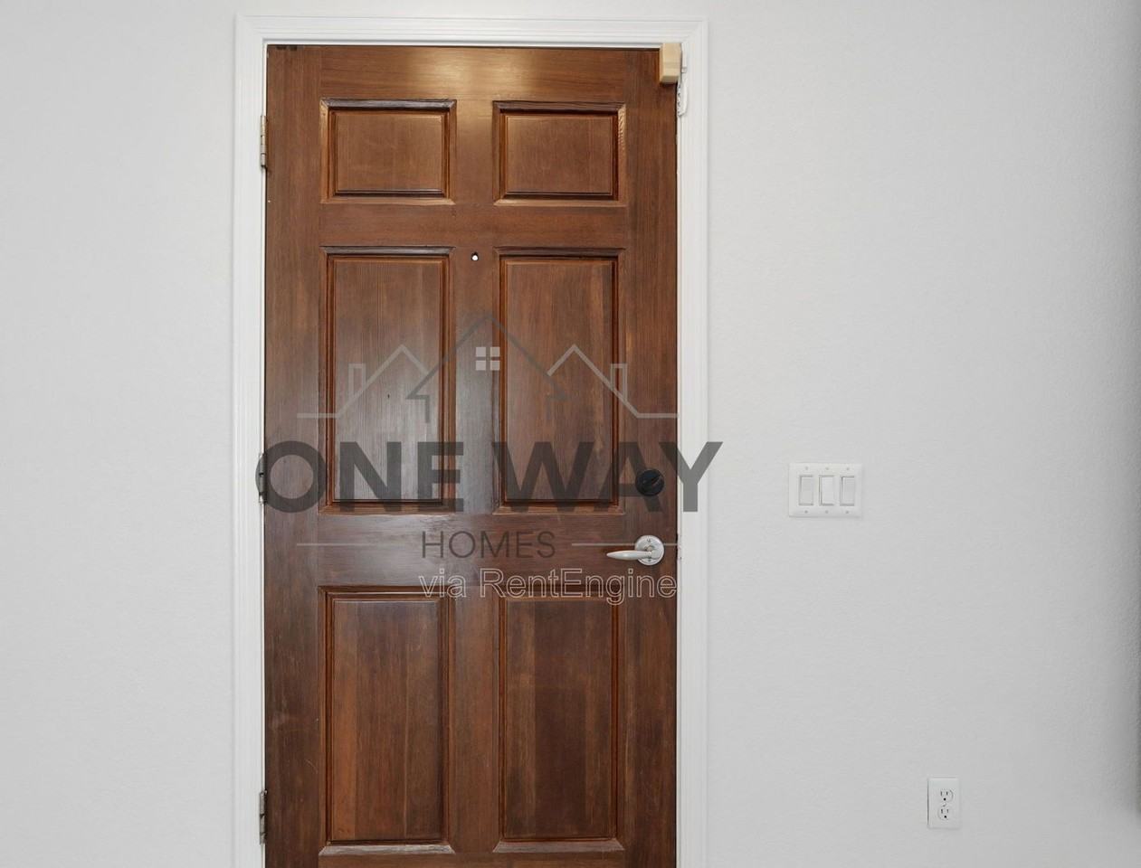 15121 N 93rd Way - Photo 5 of 37