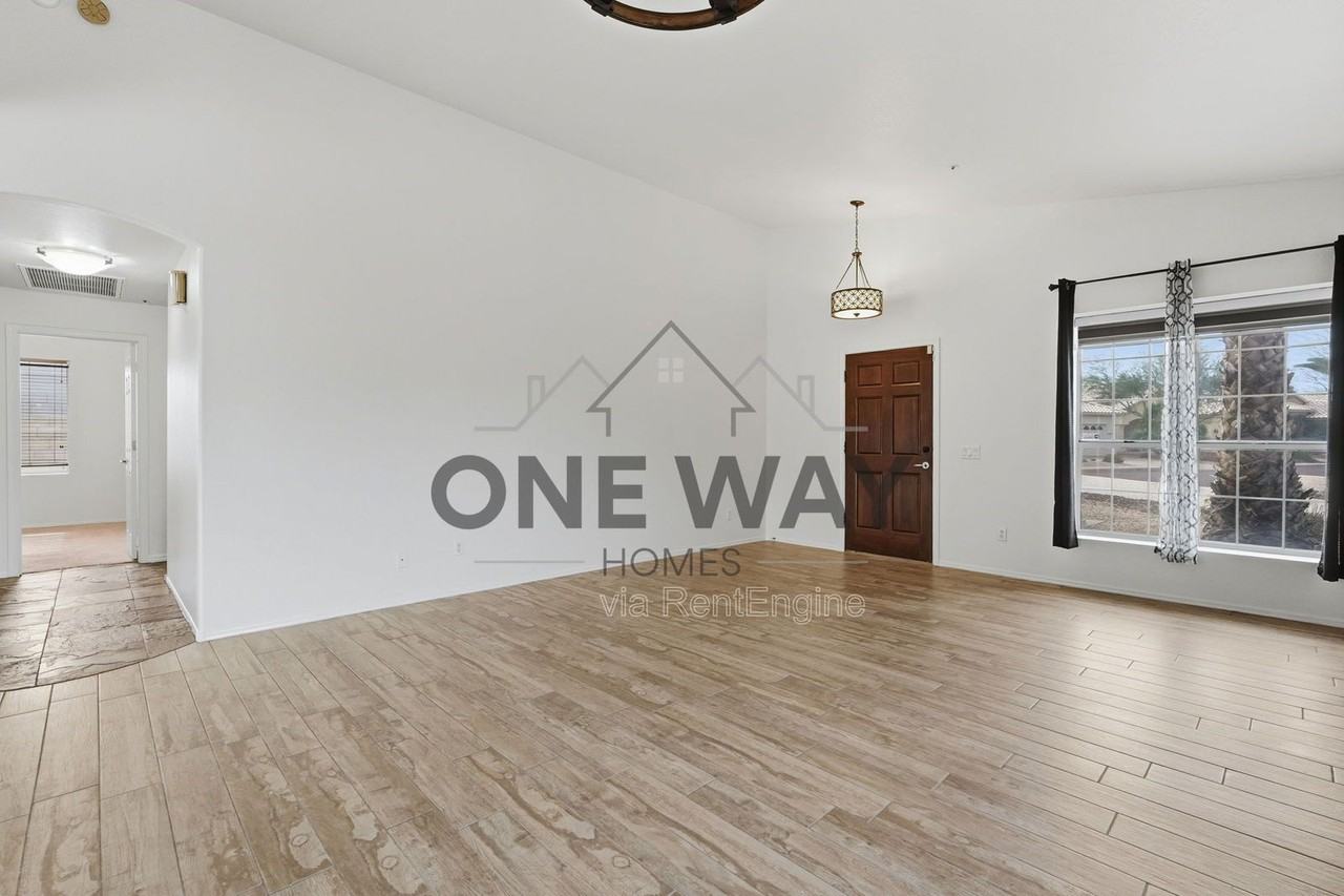 15121 N 93rd Way - Photo 6 of 37