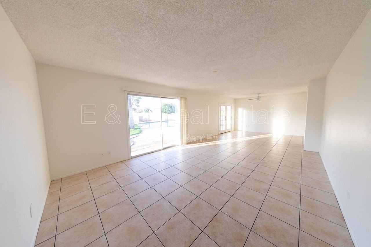 1349 E Donner Dr - Photo 6 of 27