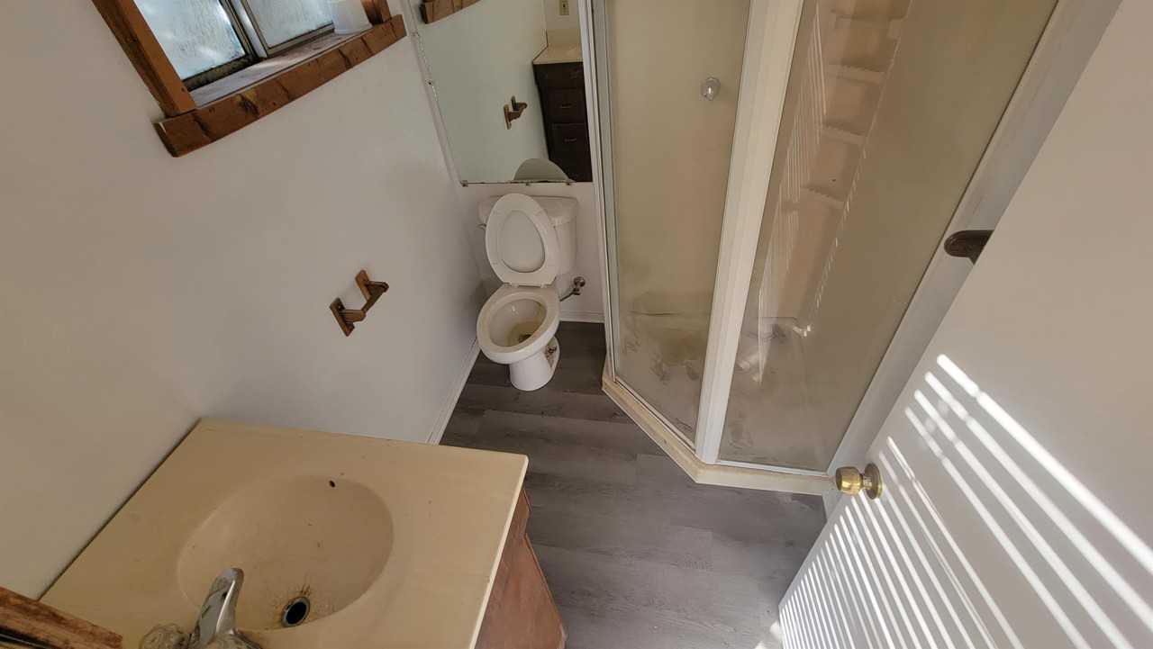 805 Apple St - Photo 5 of 13