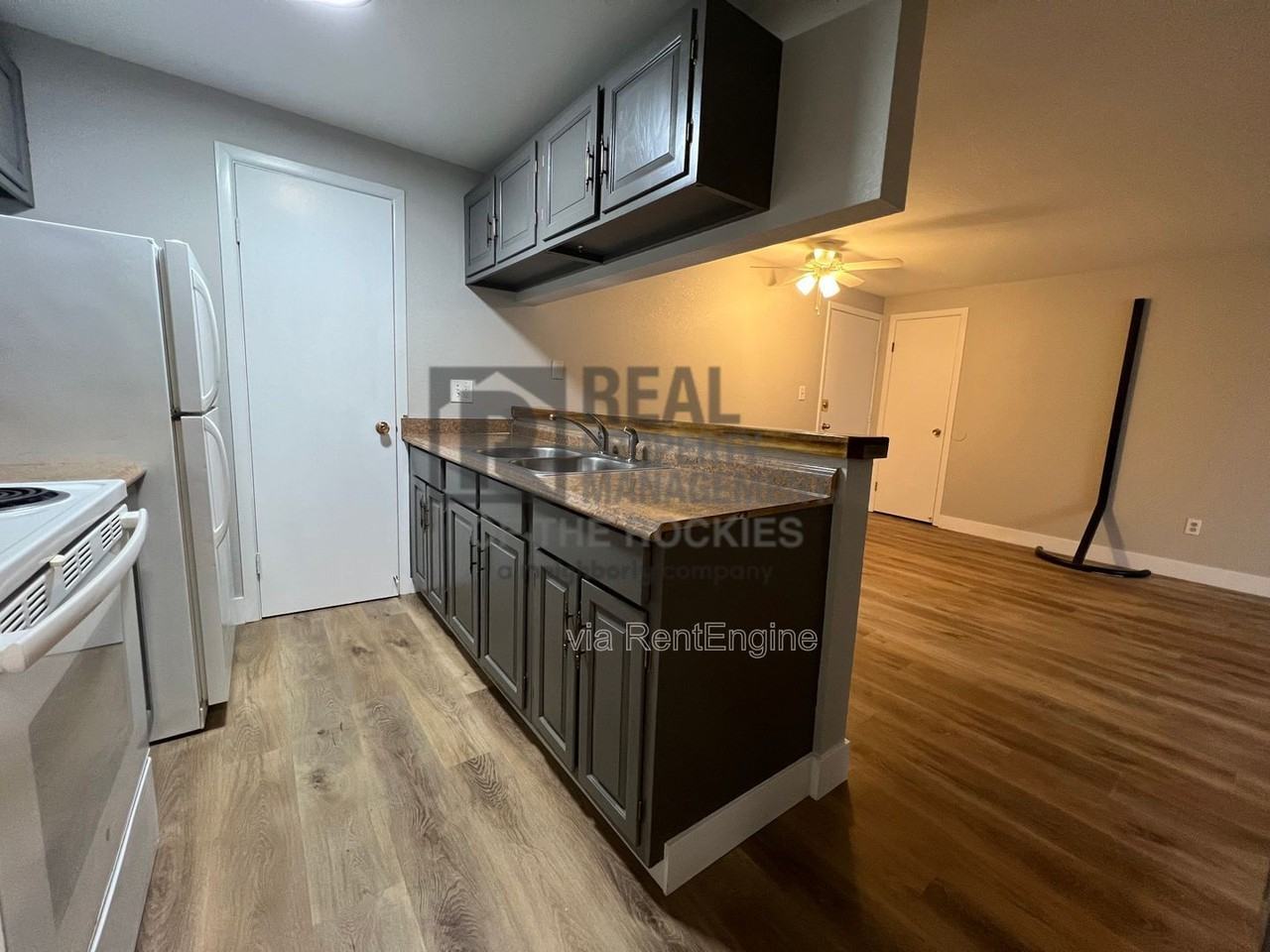 634 Mathews St #A8 - Photo 6 of 15