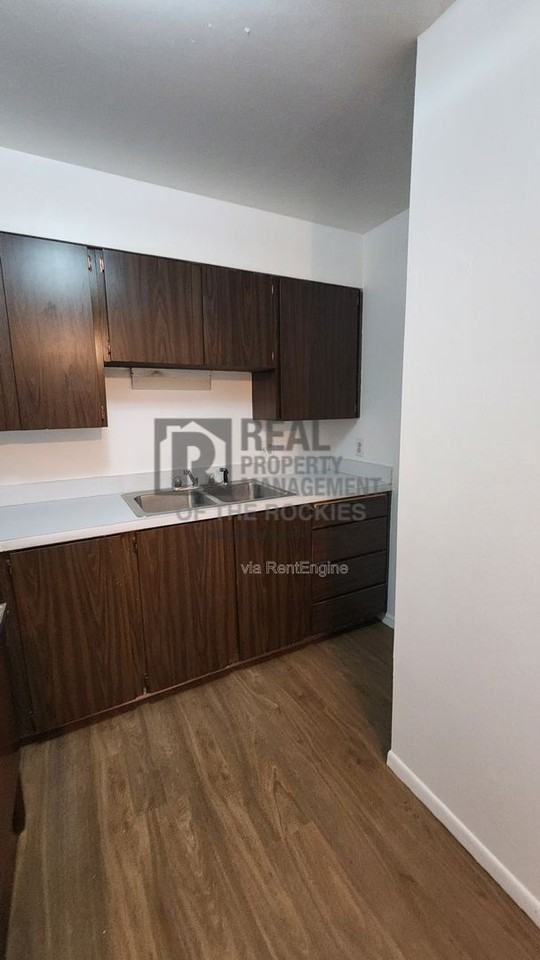 2500 Windwood Dr #201D - Photo 4 of 25