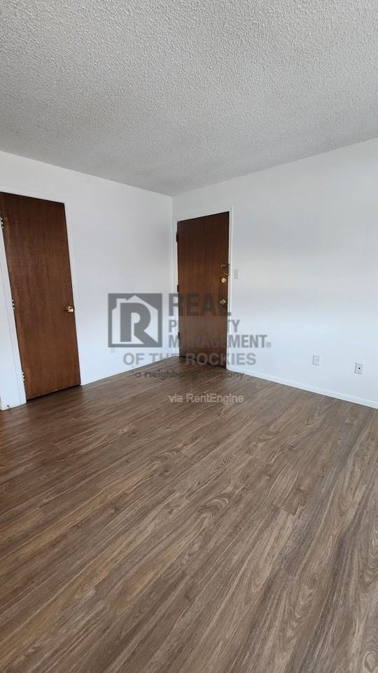 2500 Windwood Dr #201D - Photo 5 of 25