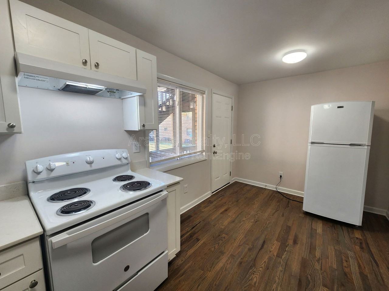 1651 Line Cir #1 - Photo 6 of 12