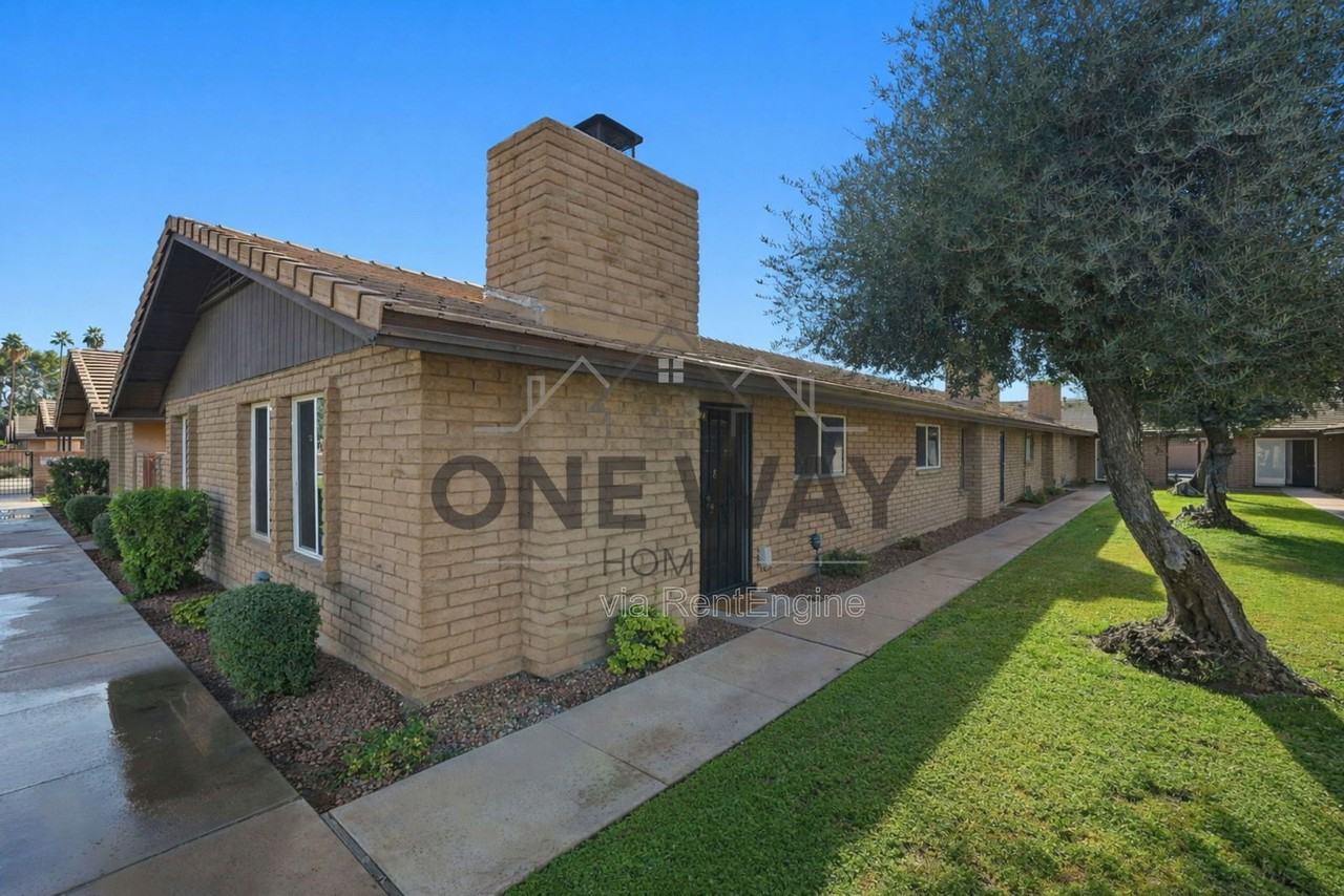 2015 E Southern Ave #8 - Photo 2 of 33