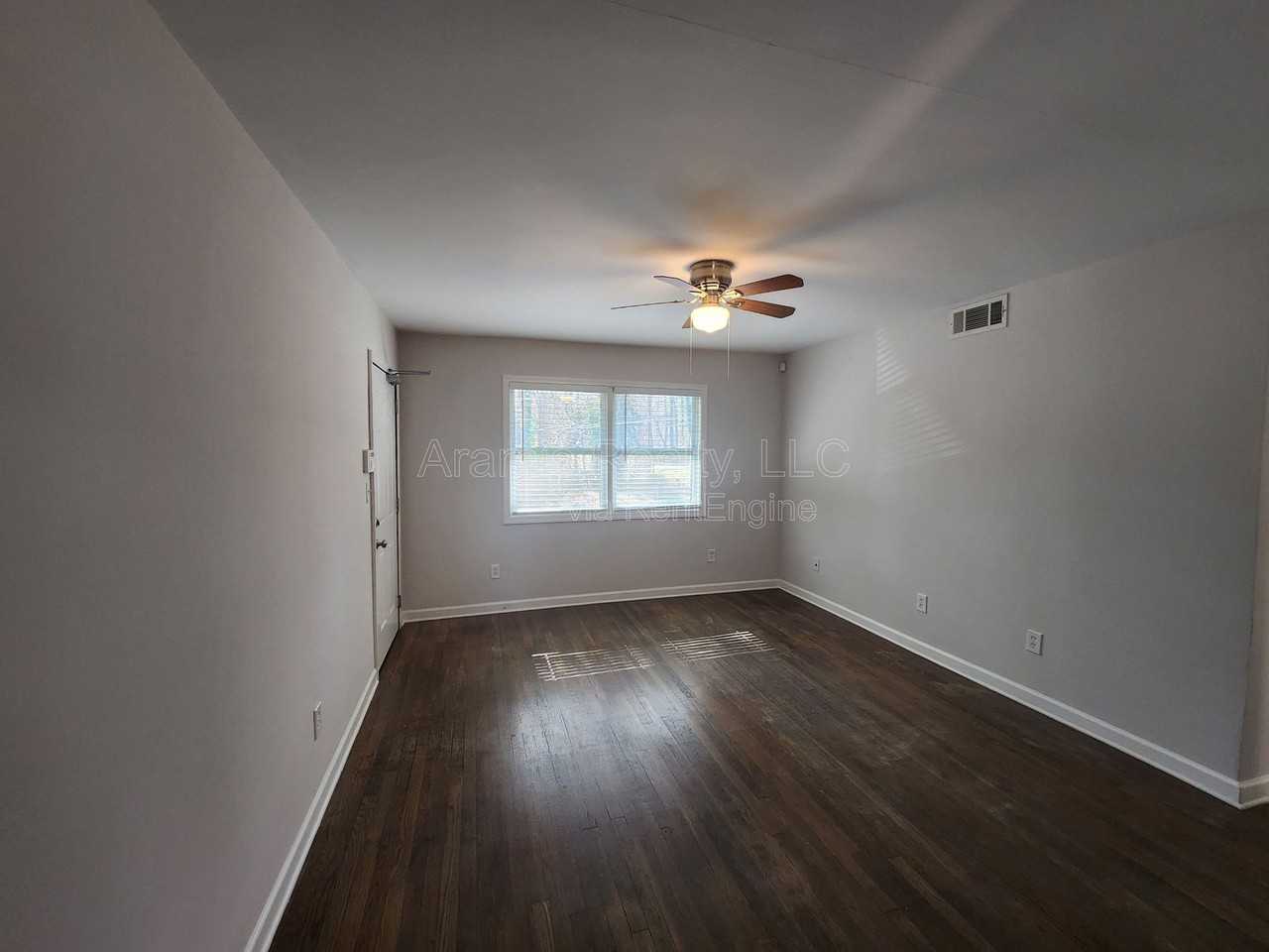 1651 Line Cir #3 - Photo 3 of 12