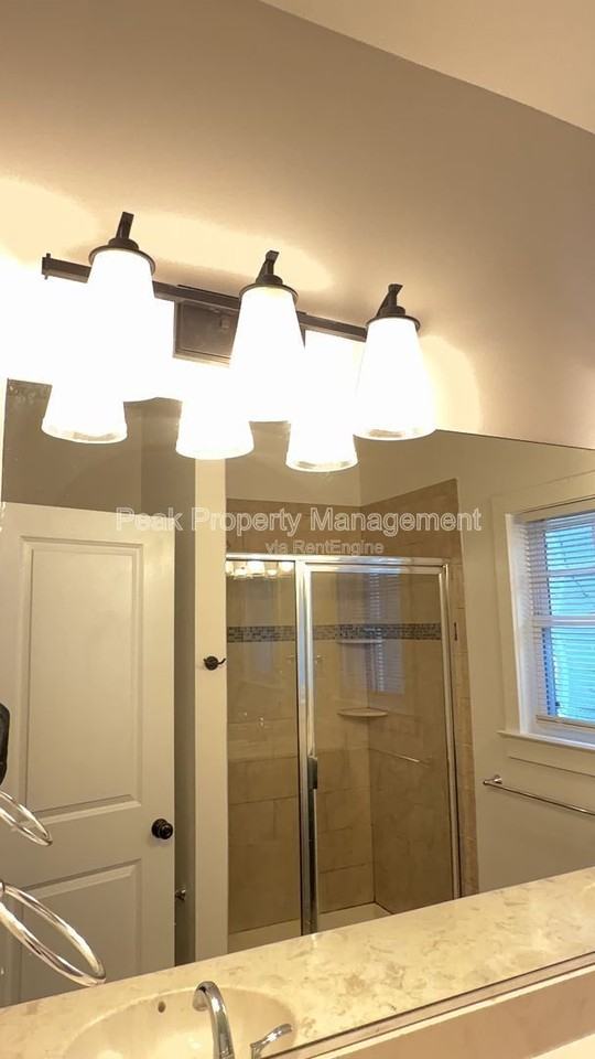 1510 W Leigh St - Photo 6 of 12