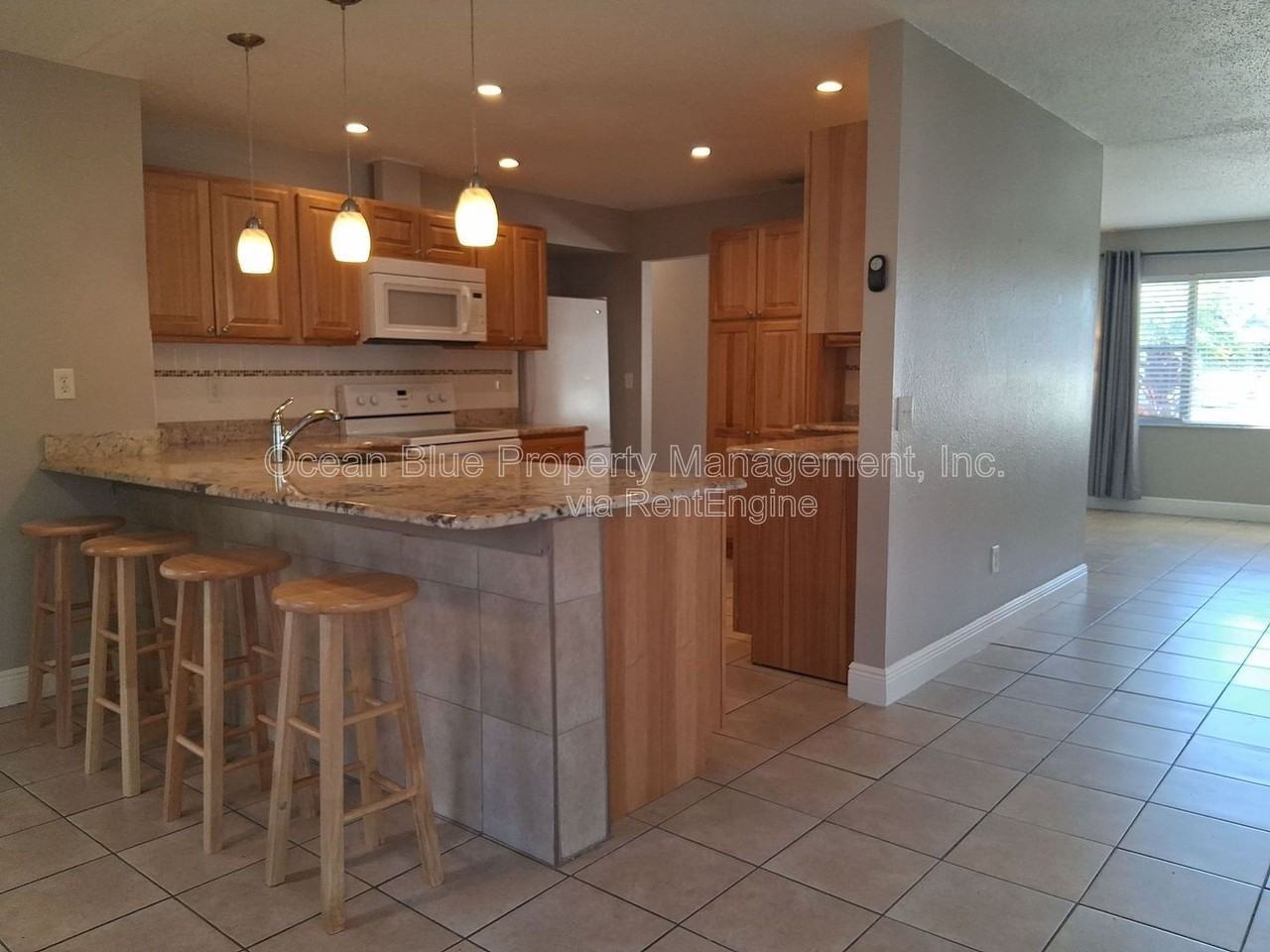 5247 76th St N - Photo 2 of 15