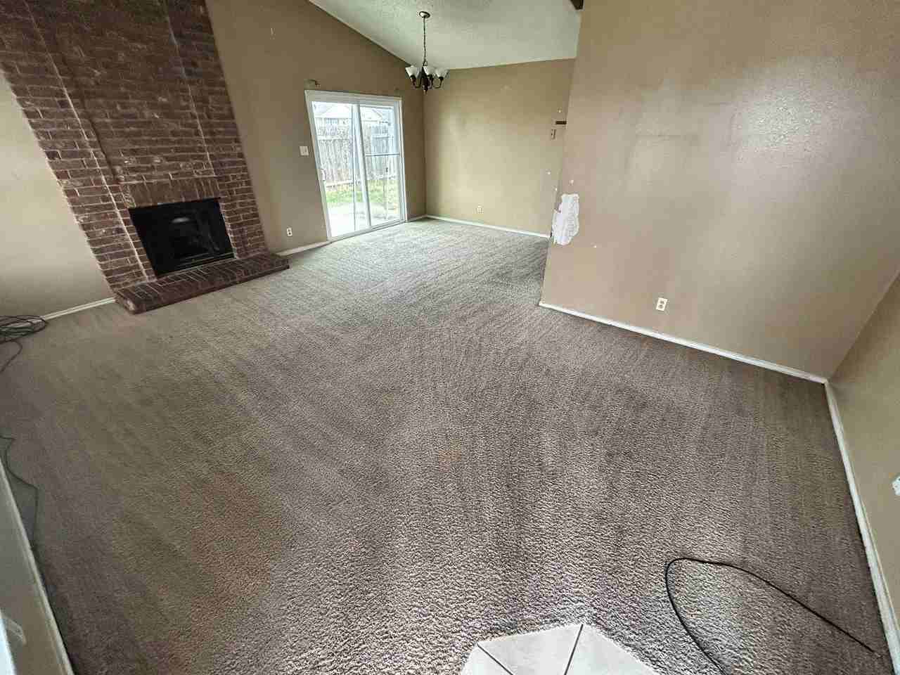 2218 Hilltop Loop - Photo 3 of 9