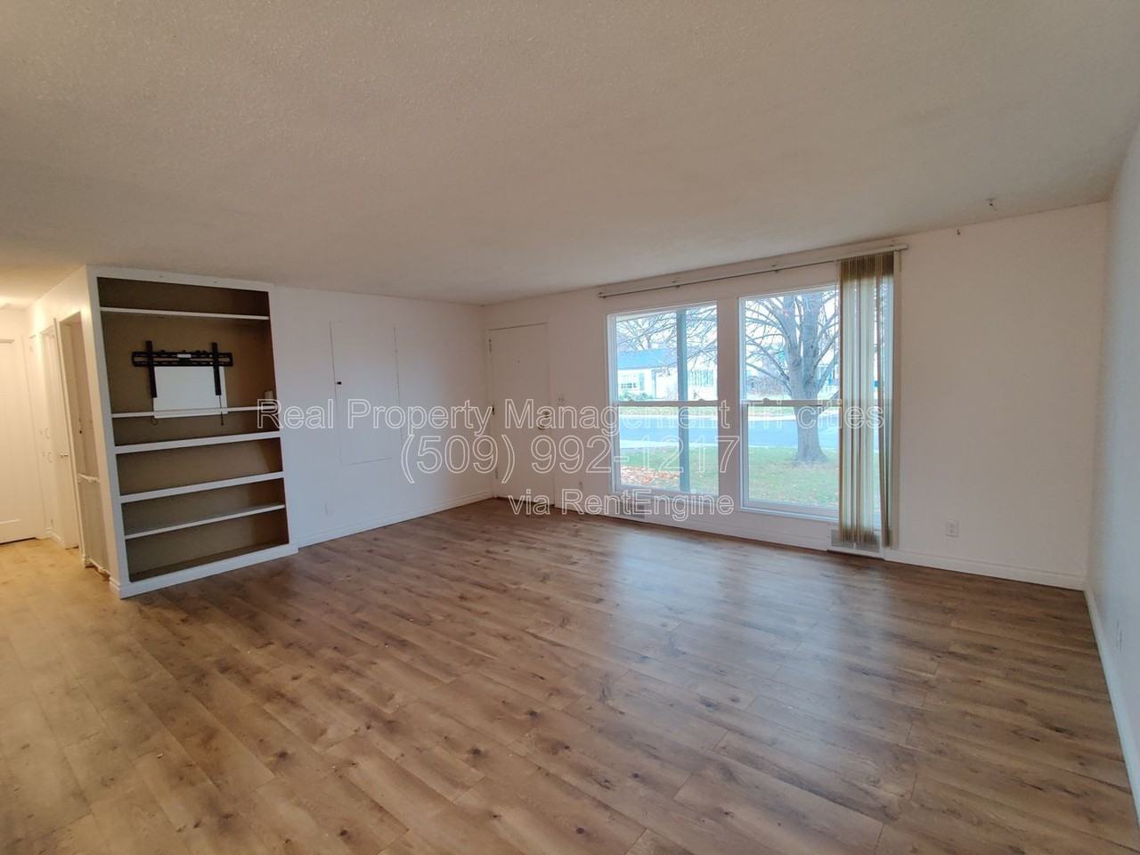 1405 Wright Ave - Photo 3 of 8