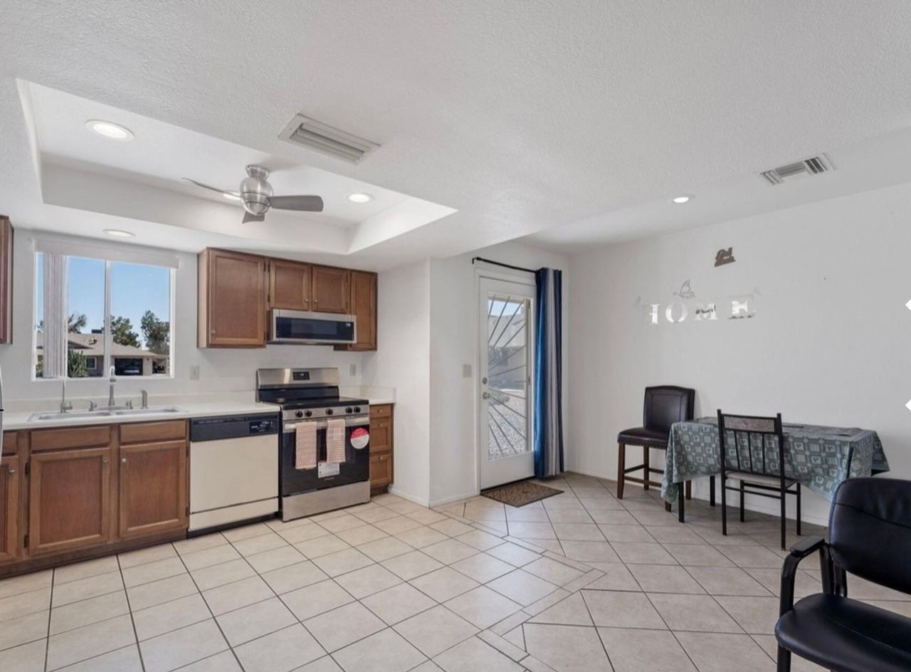 1612 Leisure World - Photo 3 of 28