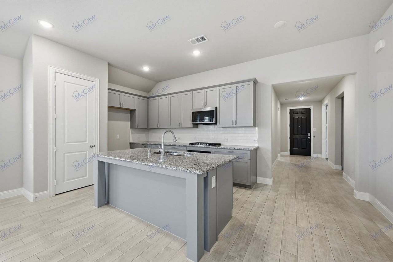 9698 Staffordshire Rd - Photo 6 of 22