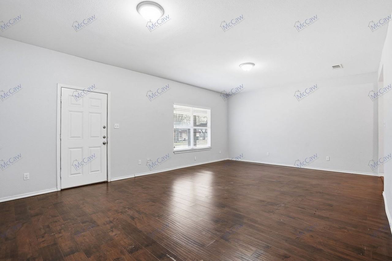 508 W Lone Star Ave - Photo 4 of 24