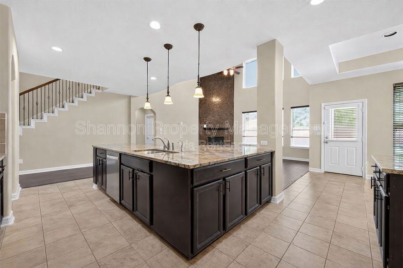 22743 Adrift Row Ln - Photo 5 of 41