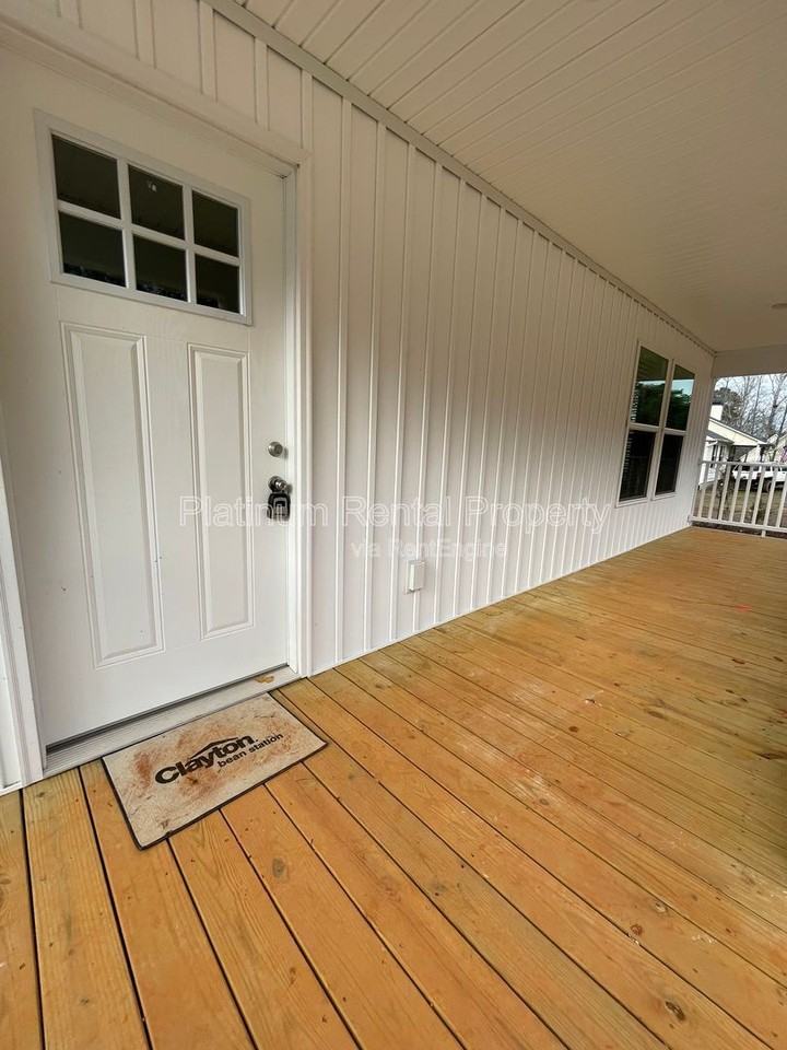 3811 Cagle Rd - Photo 2 of 34