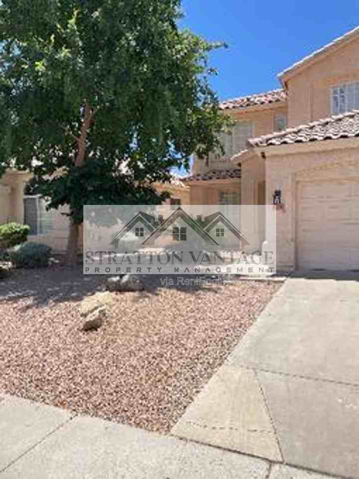 4591 W Toledo St - Photo 2 of 20