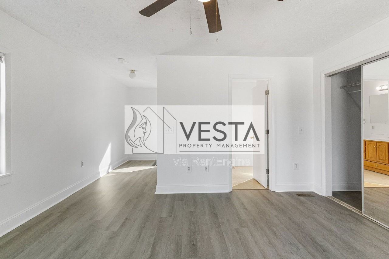 303 Tarheel Dr - Photo 7 of 28