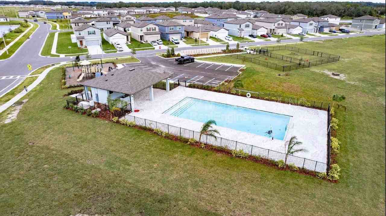 9625 Pembrooke Pines Dr - Photo 5 of 50