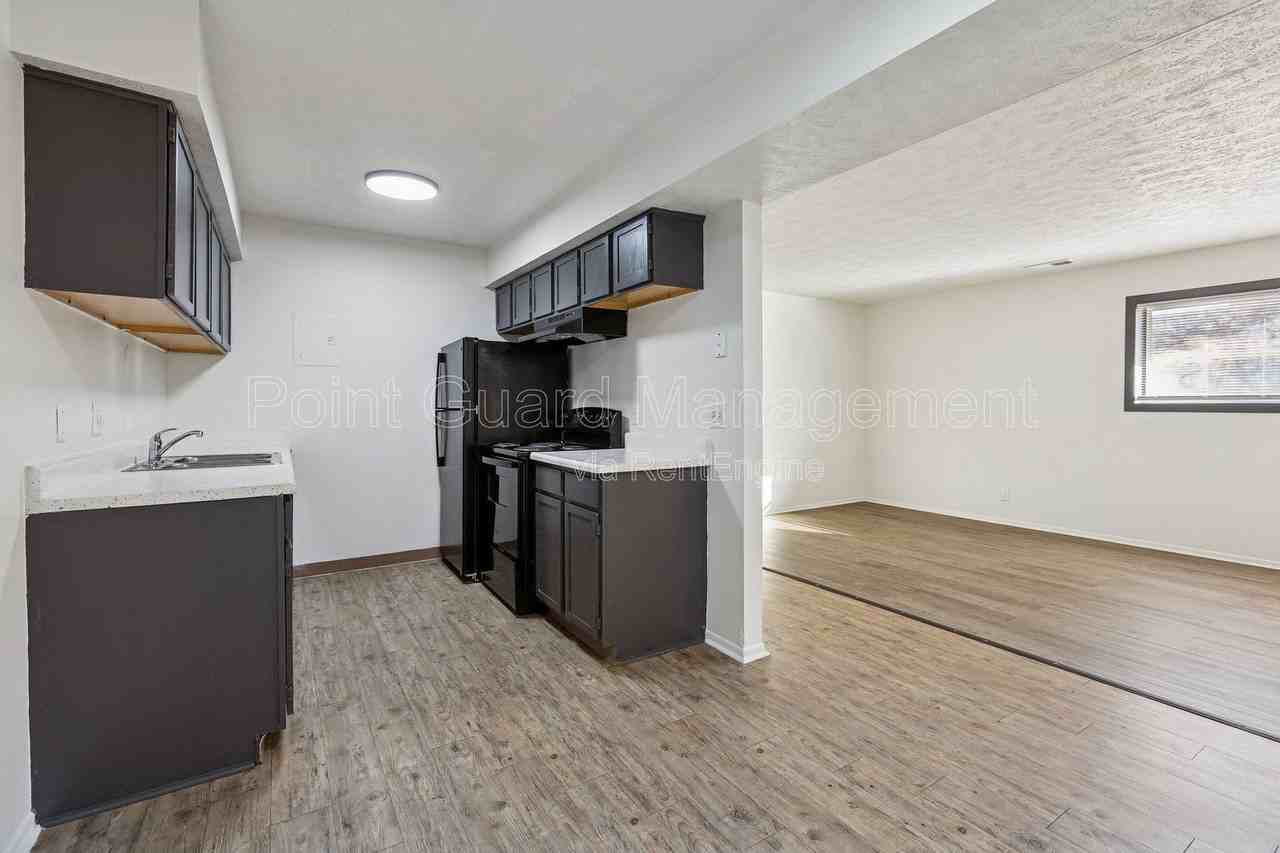 1408 Lee Dr #40 - Photo 5 of 28