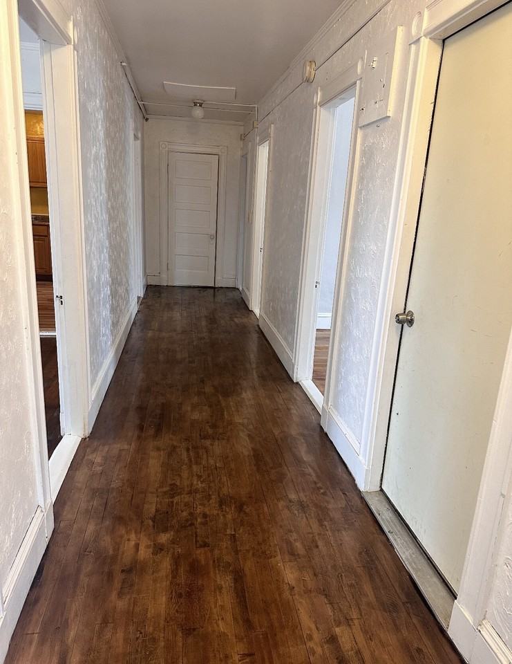 44 Middle St #3 - Photo 3 of 10