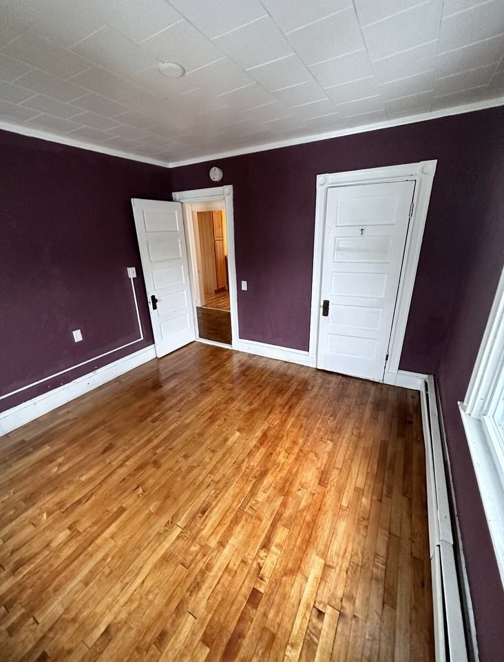 44 Middle St #3 - Photo 5 of 10