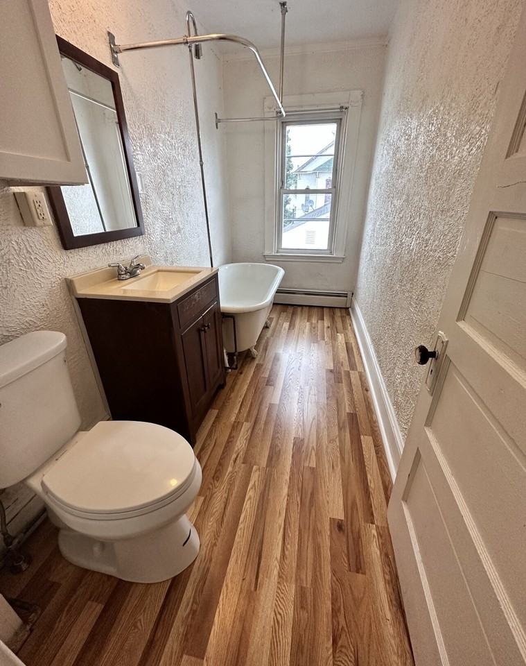 44 Middle St #3 - Photo 2 of 10