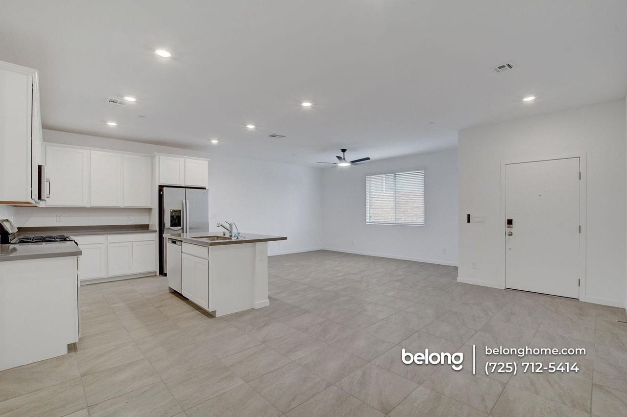 1519 Layla Crossing Ave - Photo 7 of 46