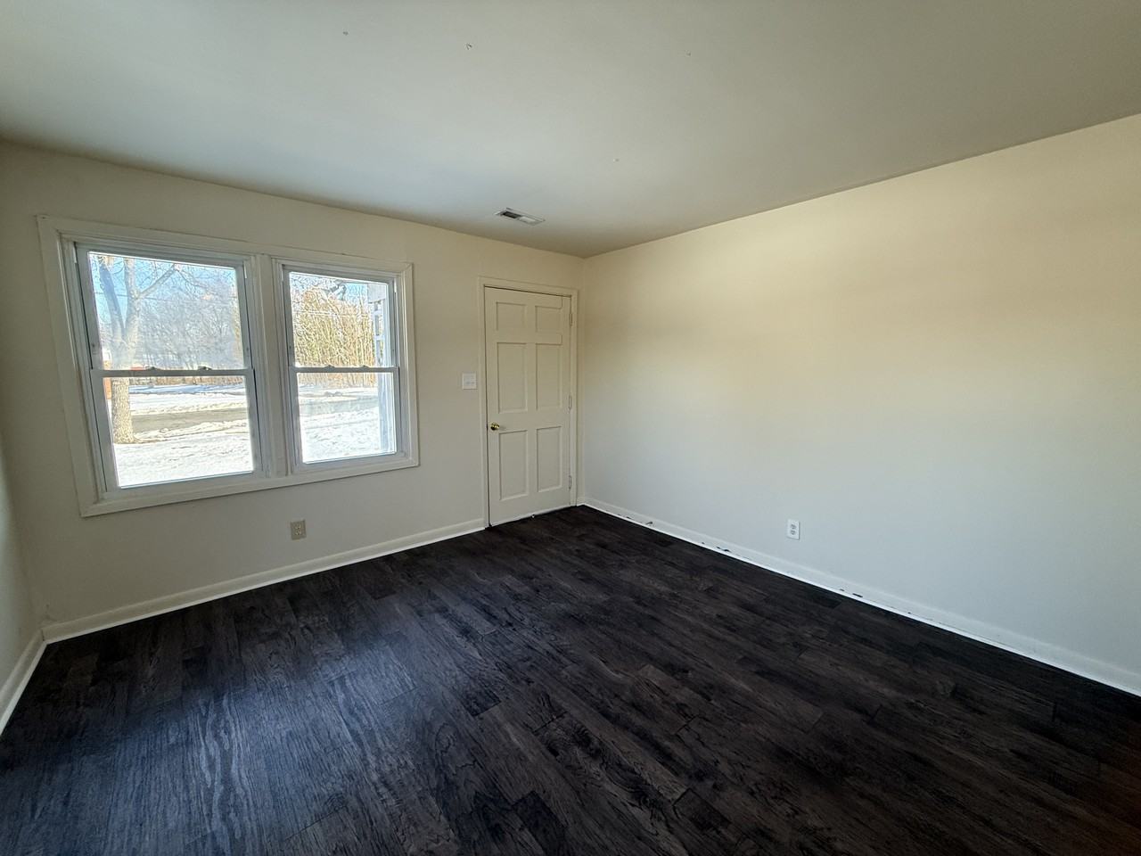 1804 Airport Avenue - Photo 5 of 25