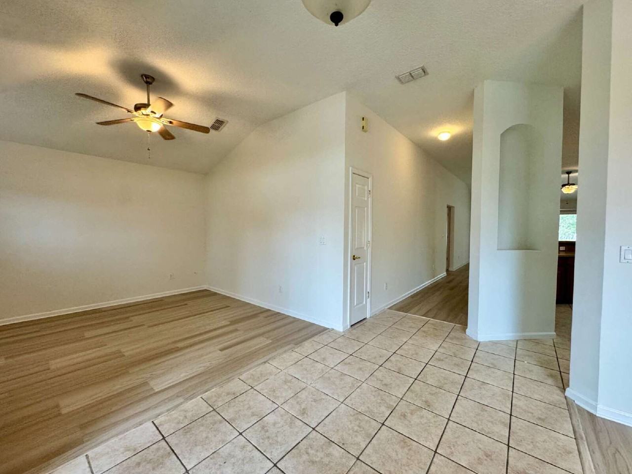 1012 Arbor Trails Ct - Photo 3 of 45