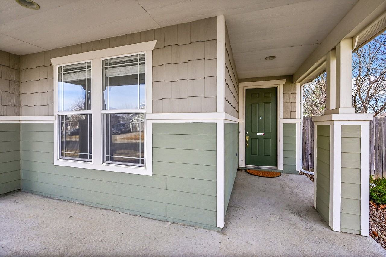 761 Willow Dr - Photo 3 of 29