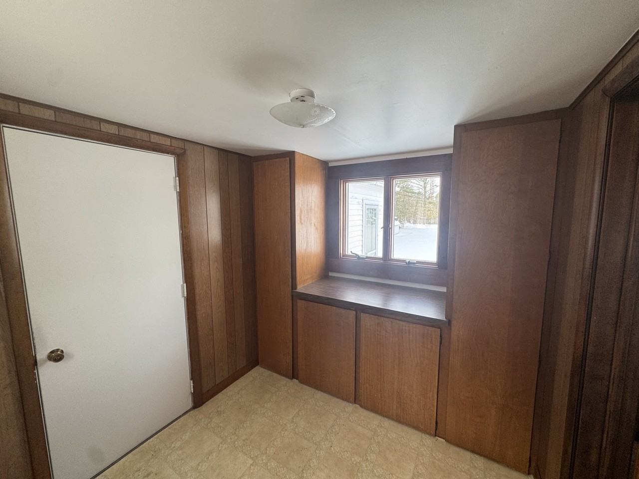 1270 S Richter Rd - Photo 3 of 11