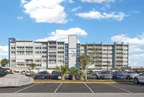 featured image of 500 Treasure Island Causeway #504