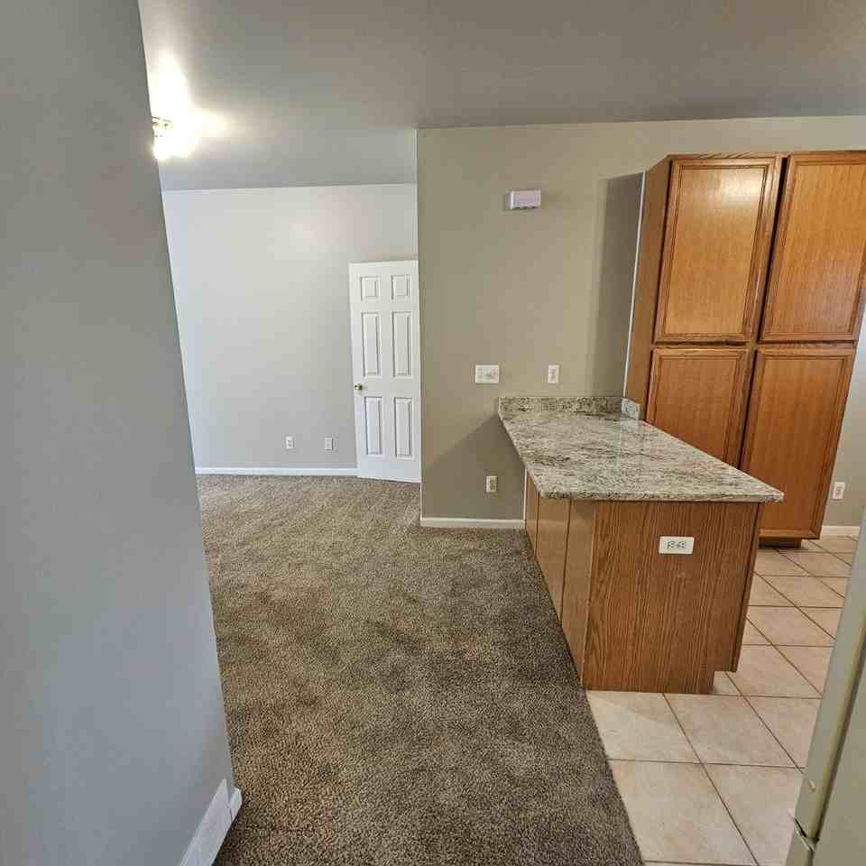 28546 Cole St - Photo 6 of 19