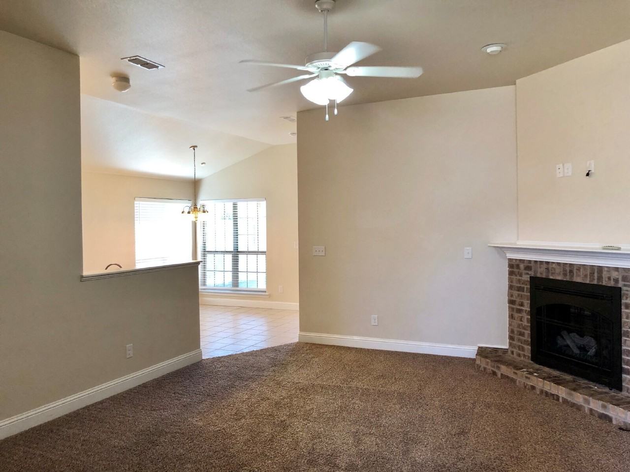 5524 110th St - Photo 2 of 13