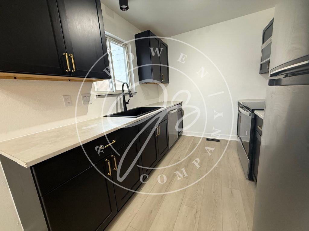 5735 Ryewyck Dr - Photo 6 of 12