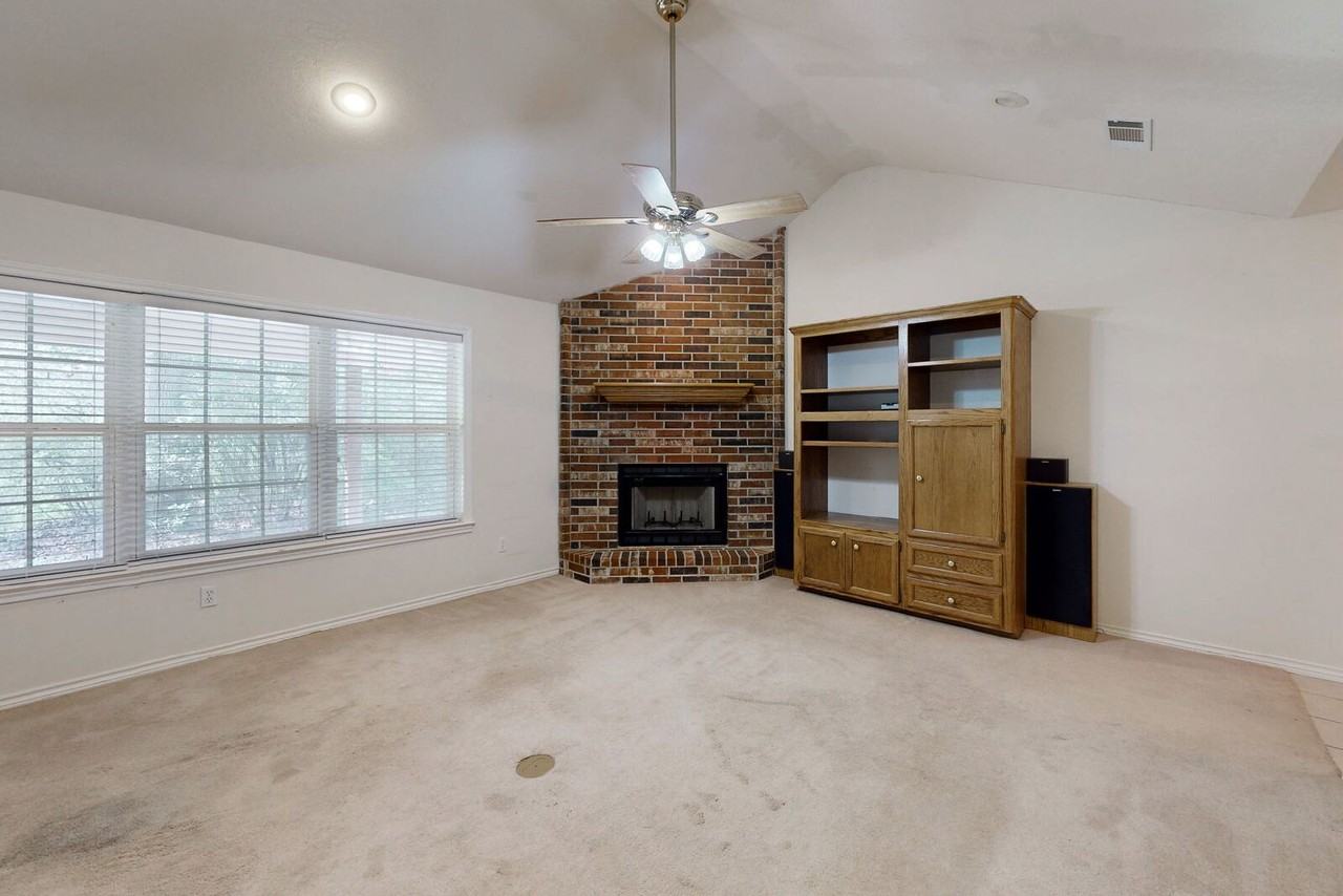 6054 Clay Pit Rd - Photo 6 of 18