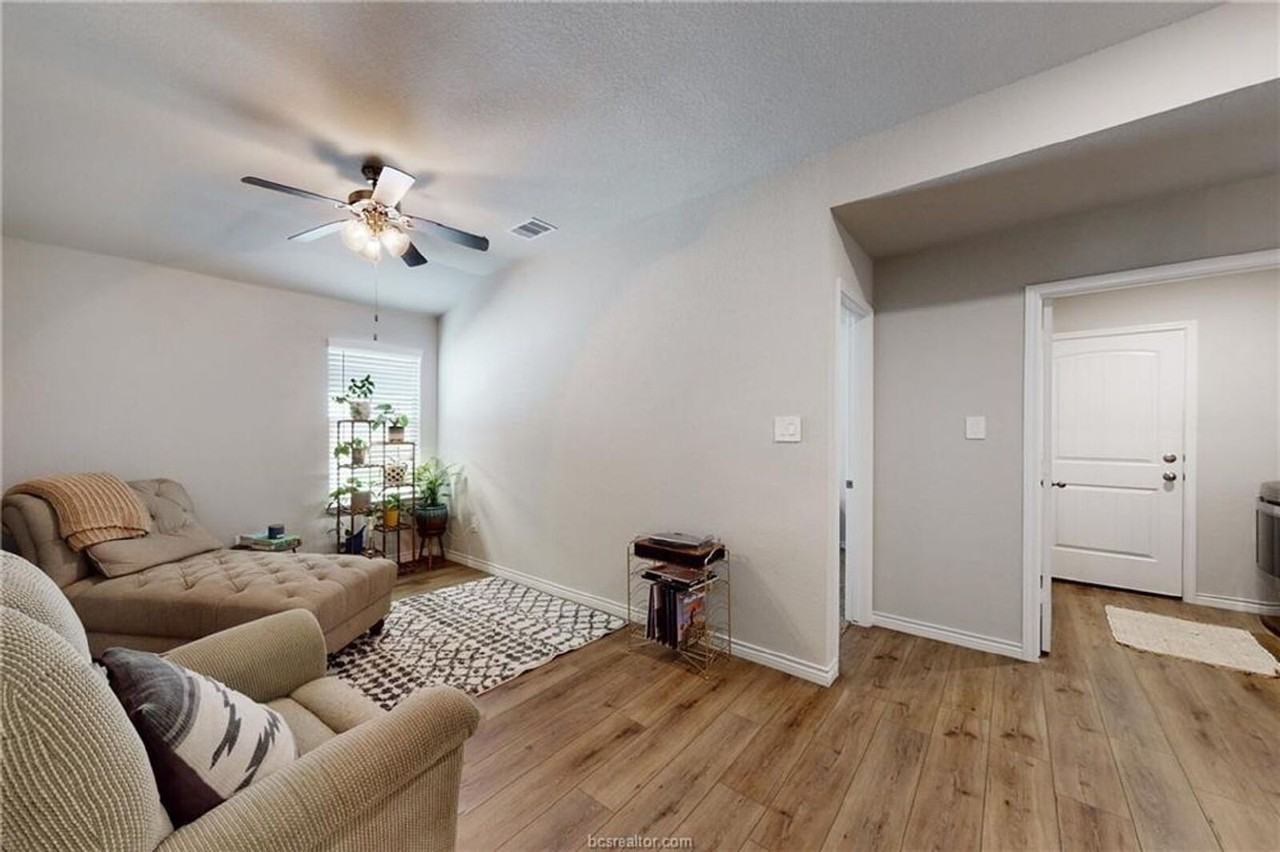 6214 Darlington Ave - Photo 7 of 15