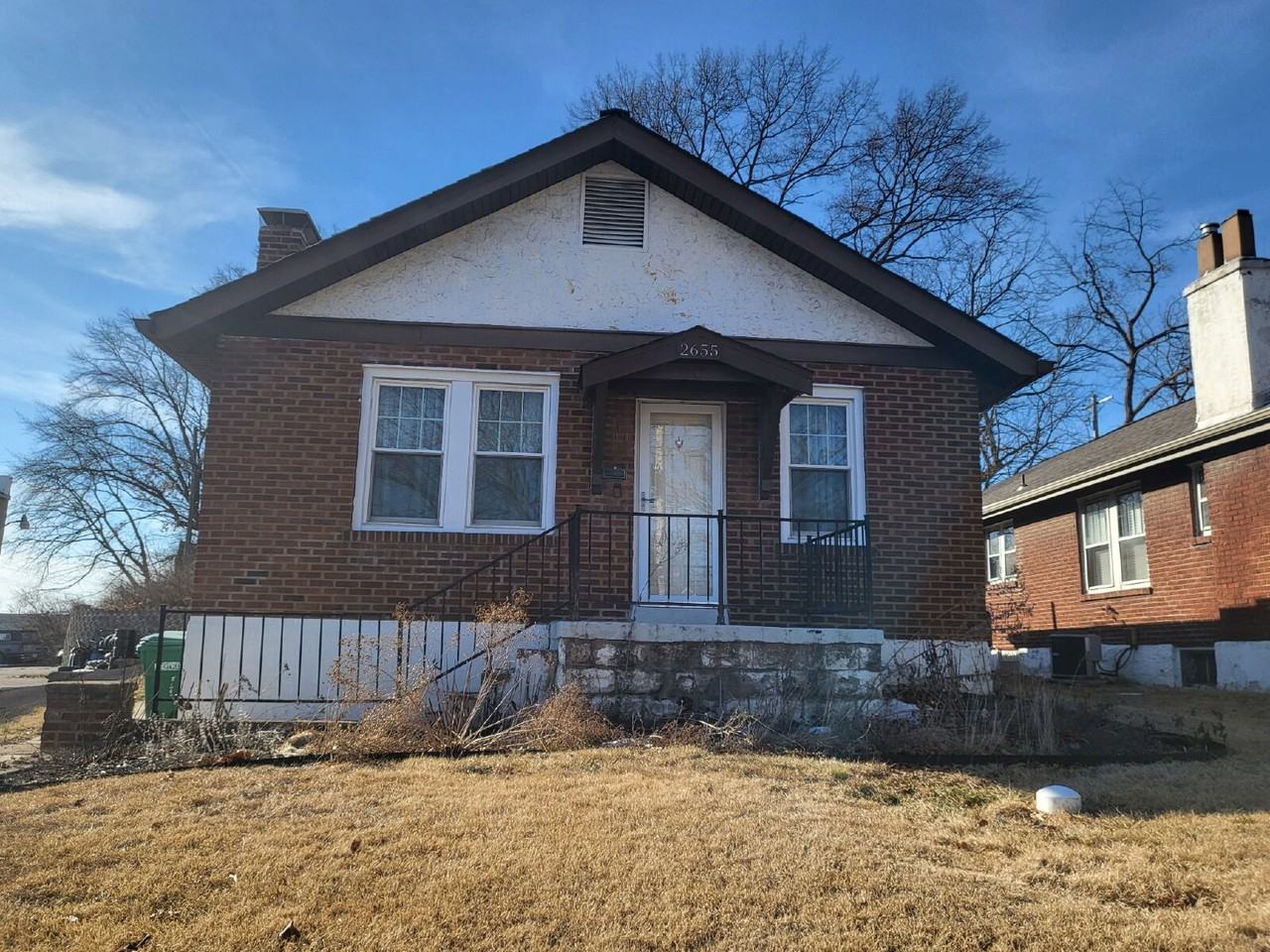 2655 Louis Ave - Photo 3 of 32