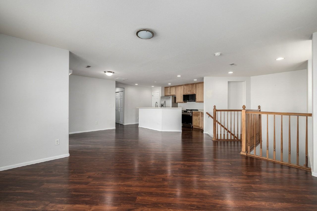 9070 Apache Plume Dr #F - Photo 5 of 28