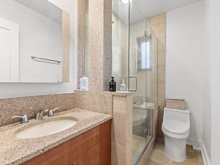 4 Lafayette Ct - Photo 4 of 12