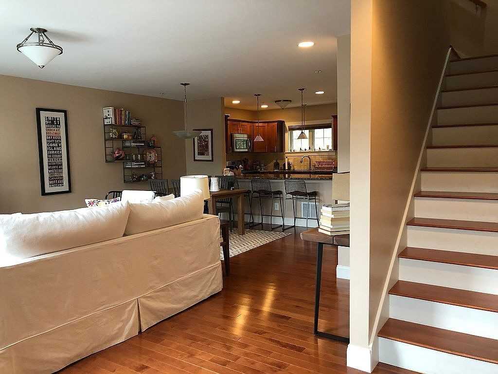 337 Mount Support Rd - Photo 5 of 17