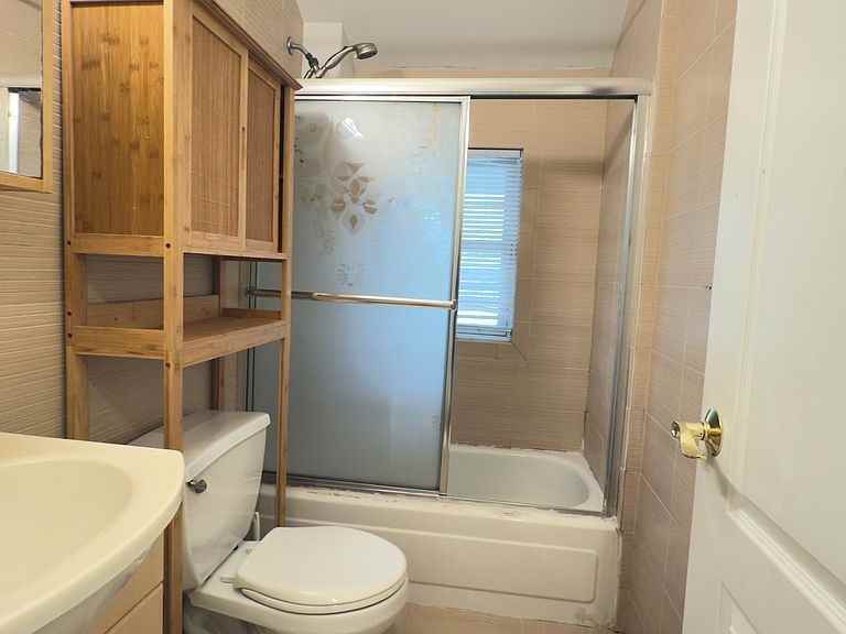 4143 248th St - Photo 5 of 14