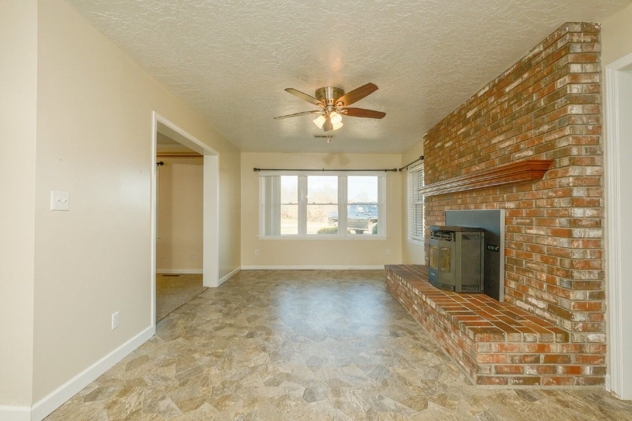 142 China Grove Rd - Photo 7 of 20