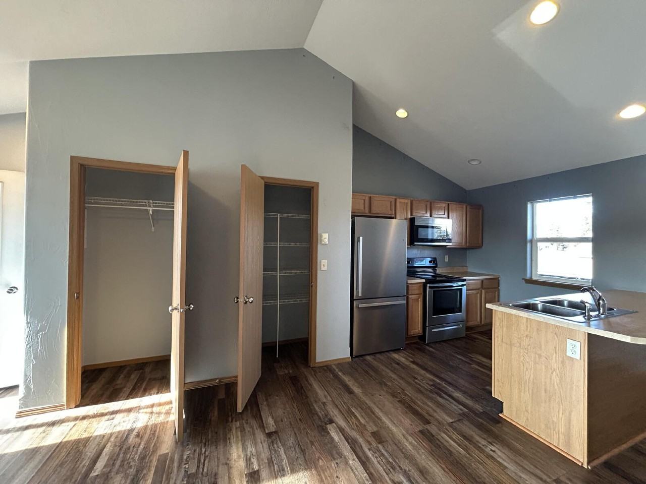 904 Jeanette Pl #4 - Photo 7 of 23