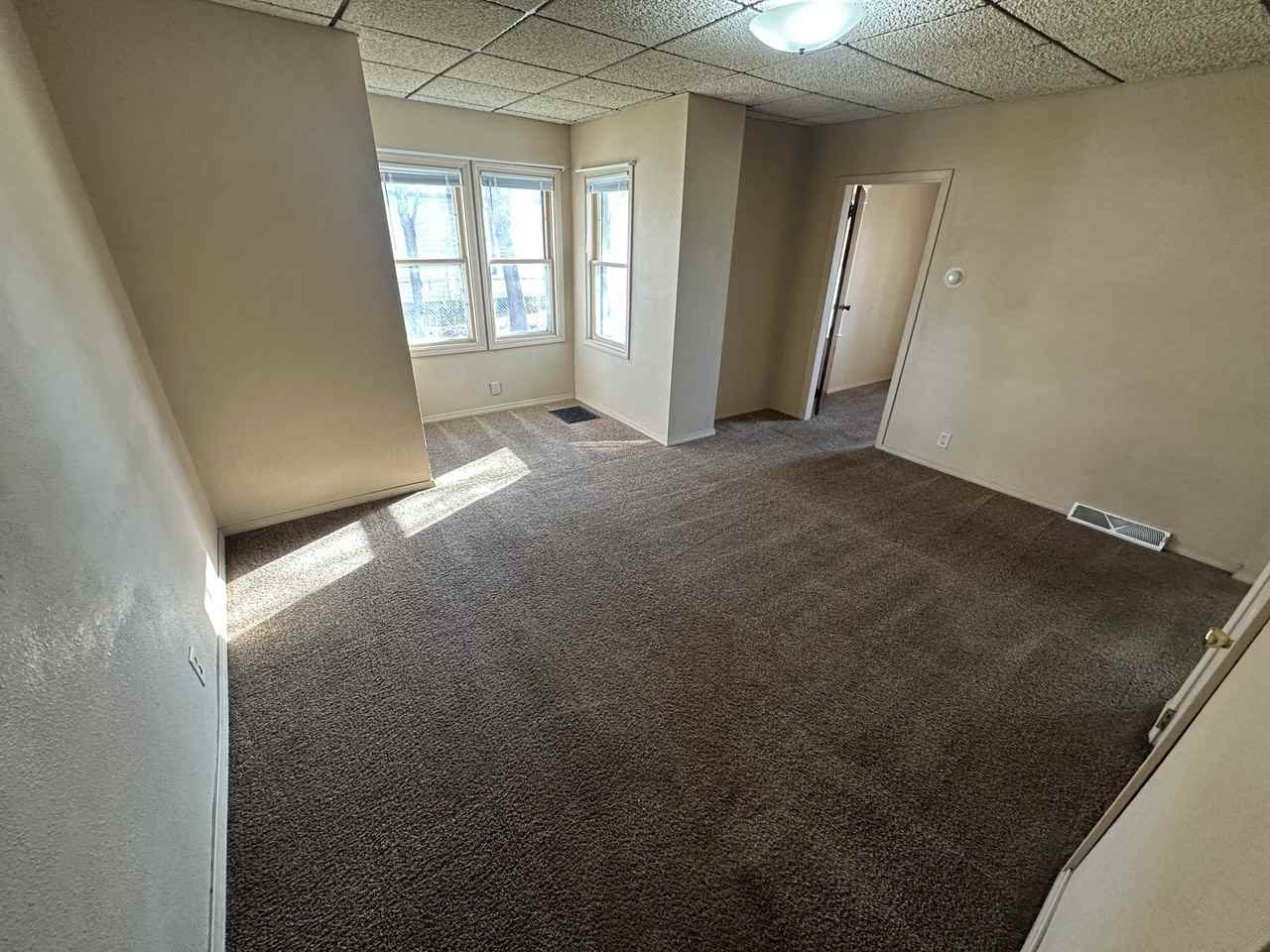 201 N Washington St #201 - Photo 5 of 18