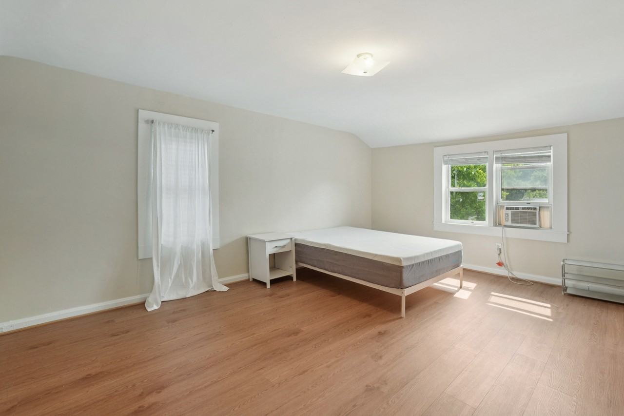 7309 Hopkins Ave - Photo 3 of 6